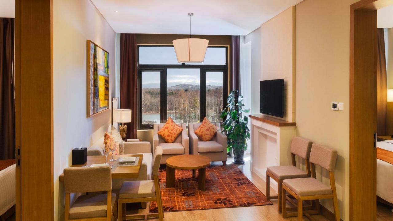Fusong Wanda Jin Suites Changbaishan מראה חיצוני תמונה